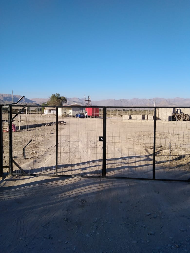 PARCELA CON CASA SECTOR CHAMONATE.- (PARCELA 17) 